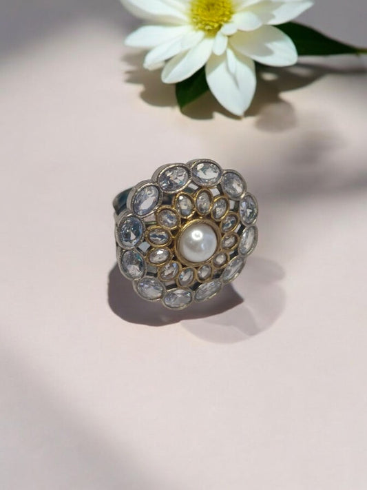 DIAMOND ROUND NIKA GERMAN SILVER RING