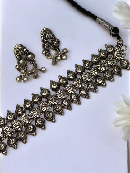 GAURAVI GERMAN SILVER JEWELLERY SET