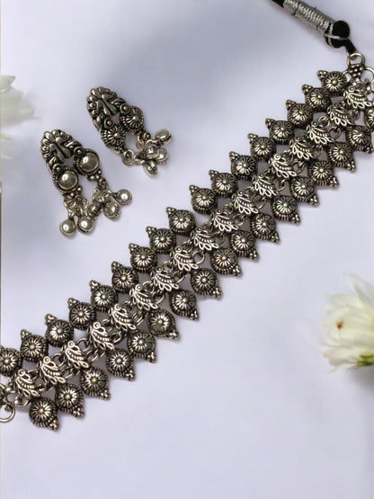 GAURAVI GERMAN SILVER JEWELLERY SET