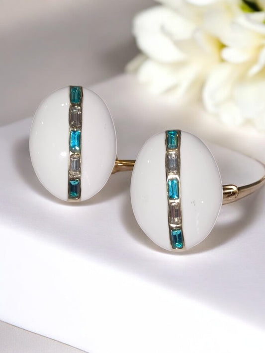 WHITE OVAL WILLIE EARRINGS