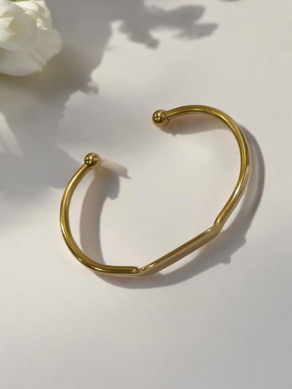 GOLDEN MRADU BRACELET (CUFF)
