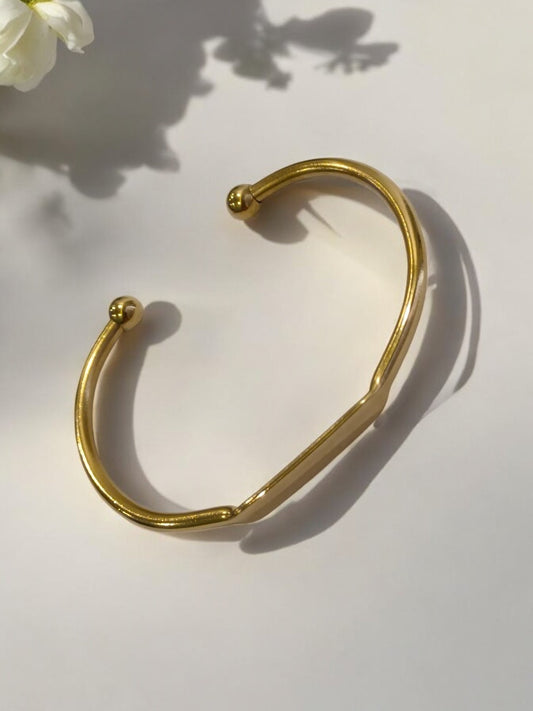 GOLDEN MRADU BRACELET (CUFF)