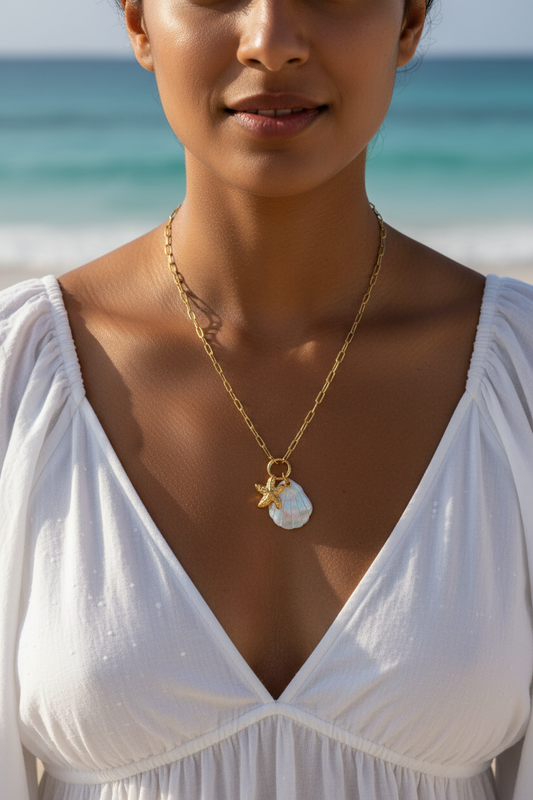 GOLD STAR FISH SEA SHELL AMBRY NECKLACE