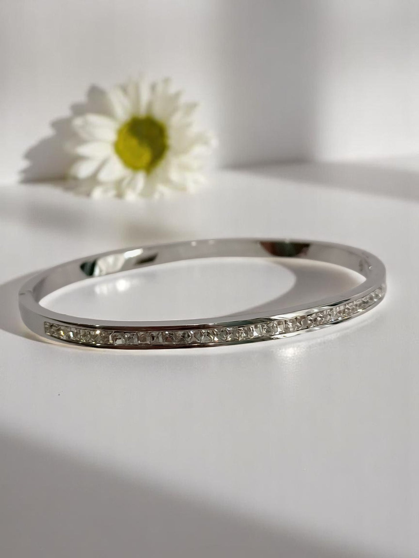 SILVER DIAMOND LINE KELSEY BRACELET