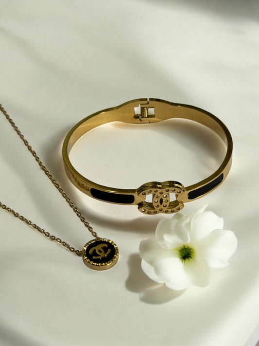 BLACK URJASVI NECKLACE AND BRACELET (COMBO)