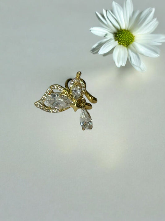 GOLDEN DIAMOND BUTTERFLY KIAN RIGHT EAR CUFF