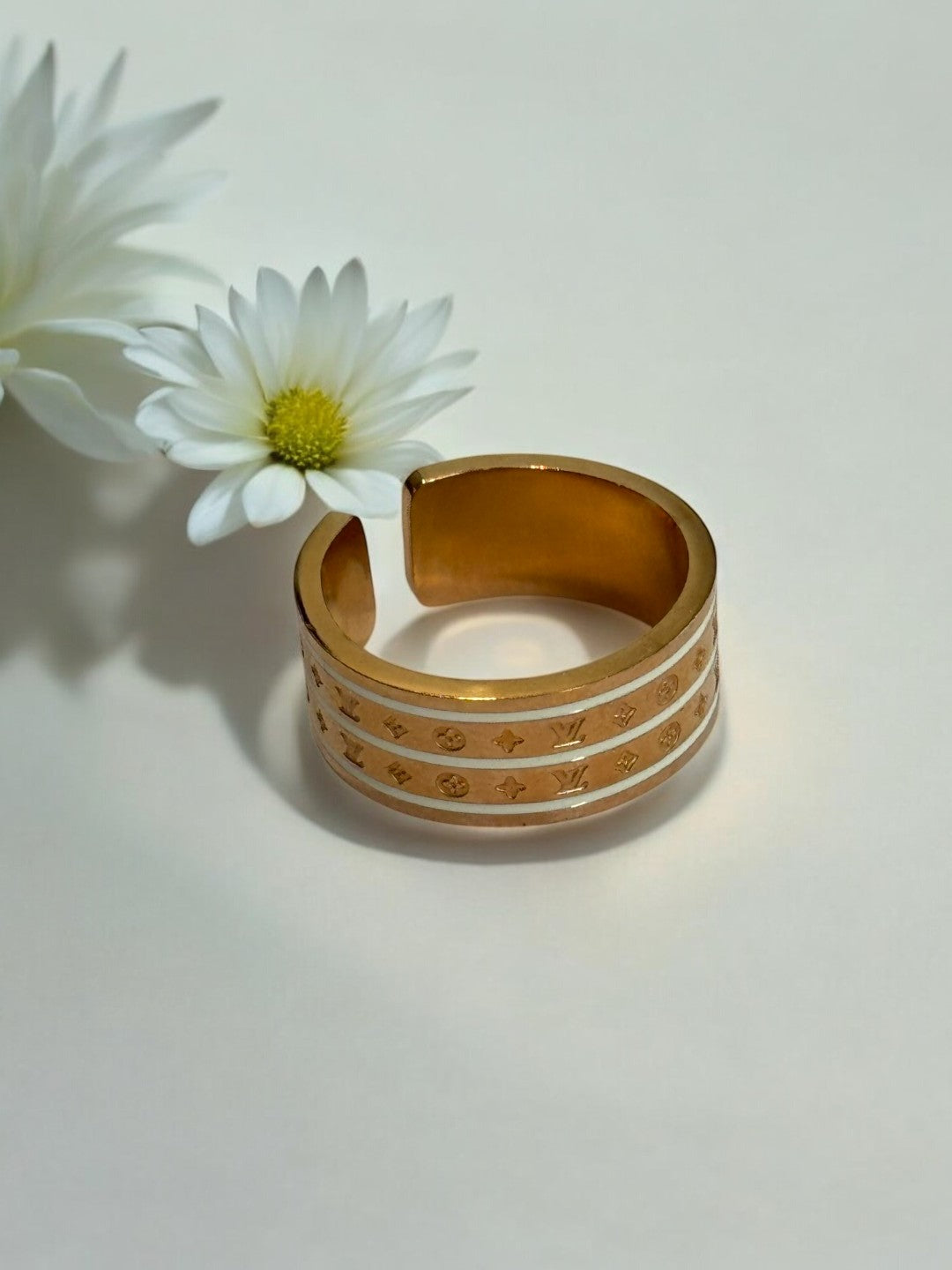 ROSE GOLD ARMANEY RING