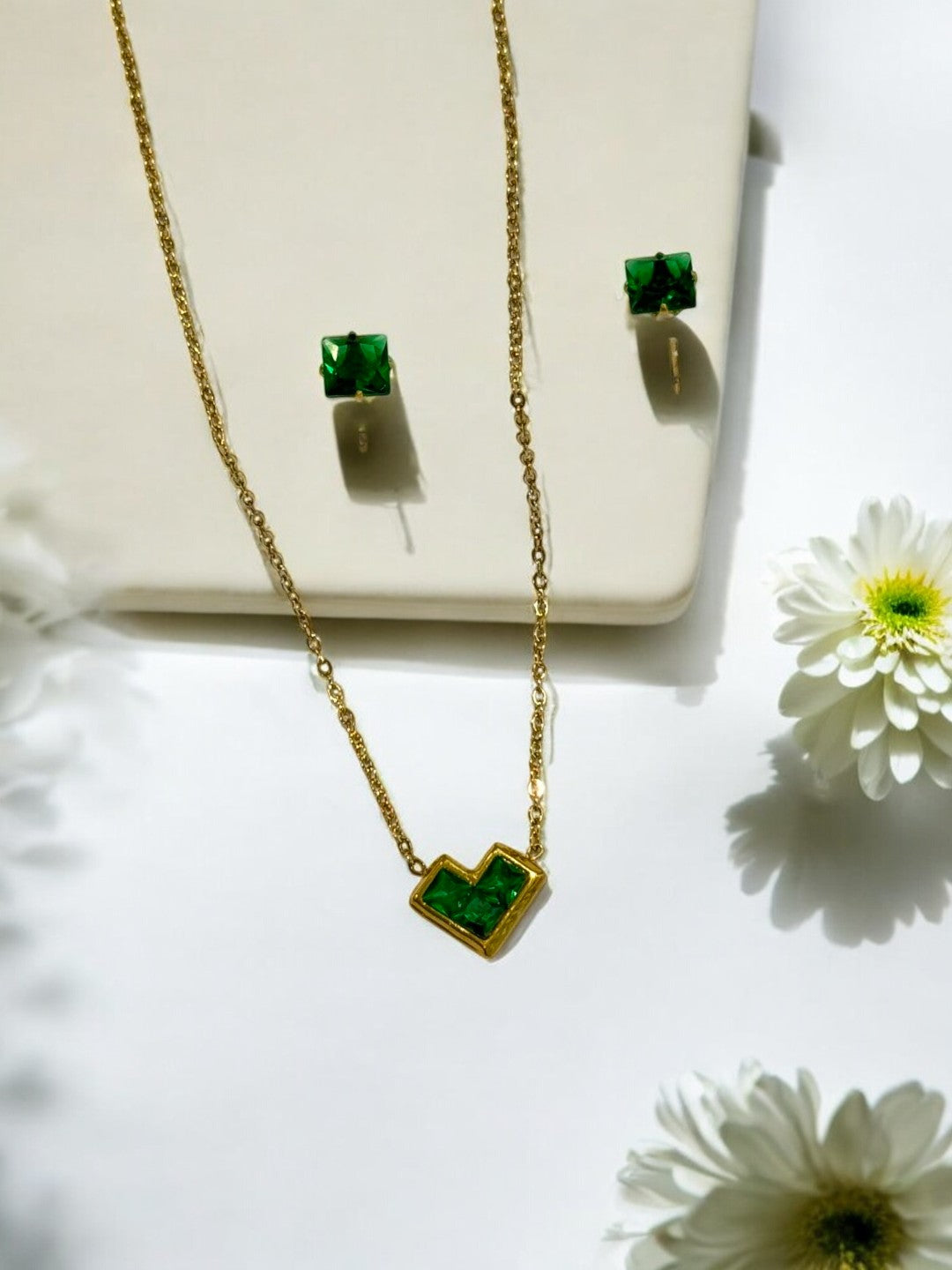 GREEN DIAMOND LUIS NECKLACE