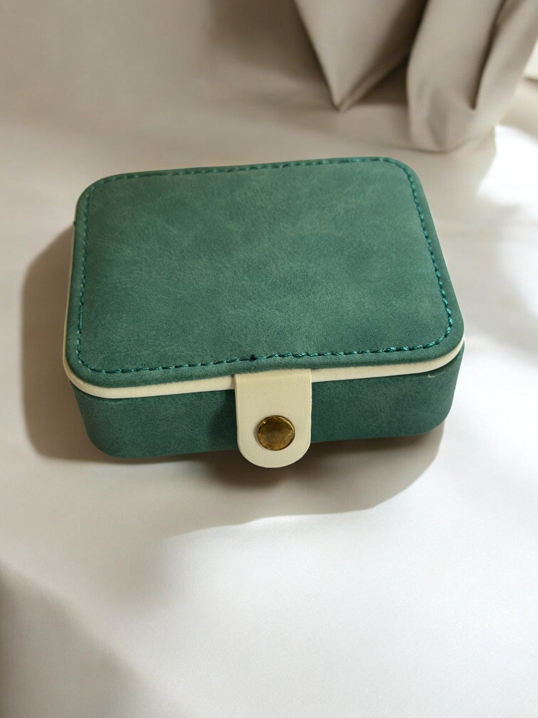 OLIVE GREEN ORGANIZER GIFT BOX