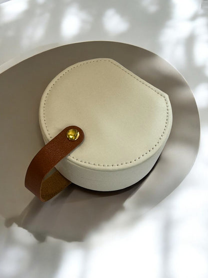 WHITE SEMICIRCULAR ORGANIZER GIFT BOX