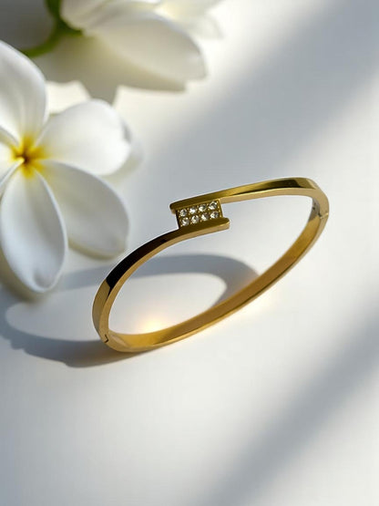 GOLDEN DIAMOND MIENIC BRACELET