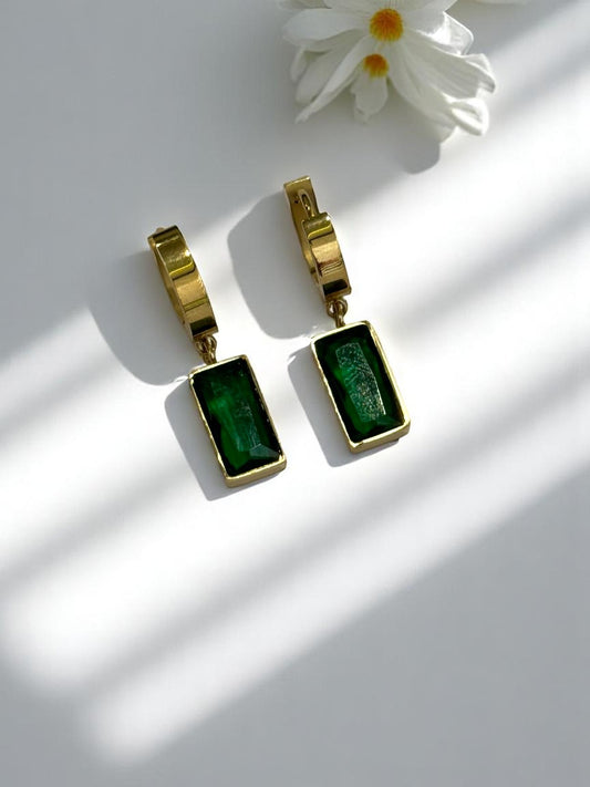 GREEN RECTANGULAR HANGING DIAMOND OWEN EARRINGS