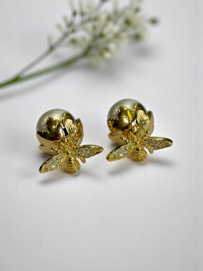 GOLDEN PEARL BUMBLEBEES ATLAS EARRINGS