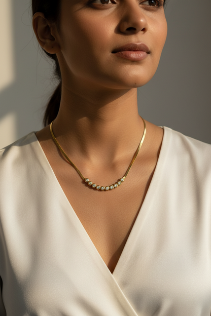 GOLDEN DIAMOND EVAN NECKLACE