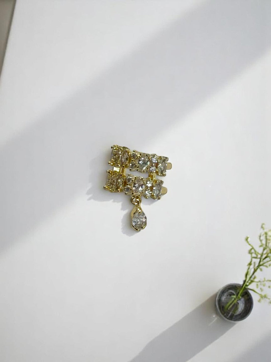 GOLDEN DIAMOND KAYDEN EAR CUFF