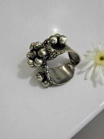 SILVER CHAHNA GERMAN SILVER RING