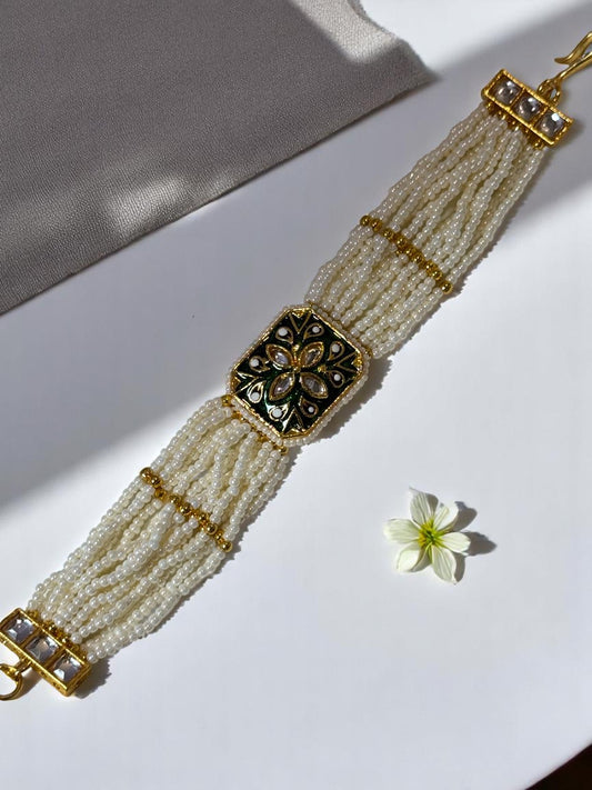 GREEN DOYEL KUNDAN BRACELET