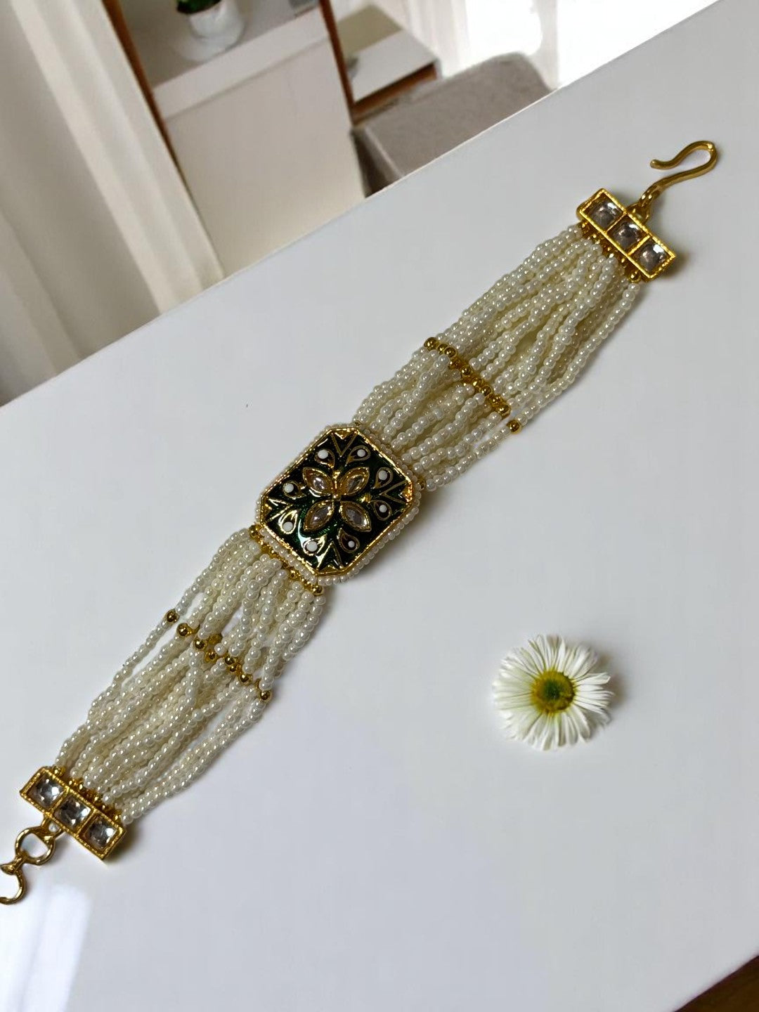 GREEN DOYEL KUNDAN BRACELET