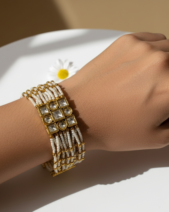 GOLDEN ELINAA KUNDAN BRACELET