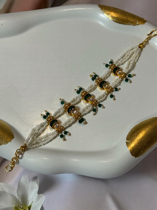 GREEN GAURIKA KUNDAN BRACELET
