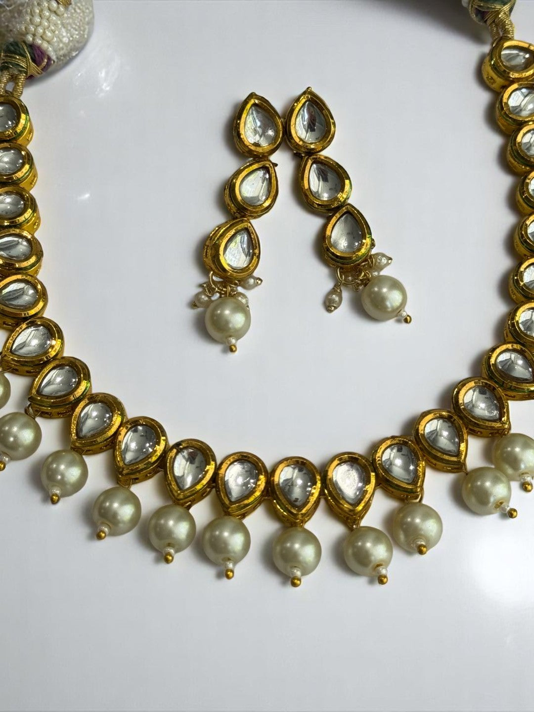 GOLDEN DOWN DROP HRIDYA KUNDAN JEWELLERY SET