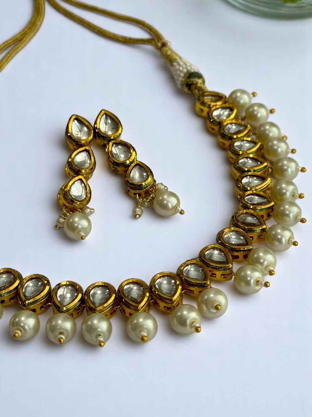 GOLDEN DOWN DROP HRIDYA KUNDAN JEWELLERY SET