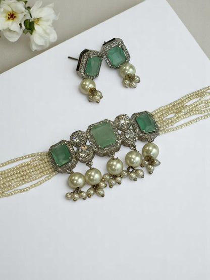 SEA GREEN UCHIKSHA KUNDAN JEWELLERY SET