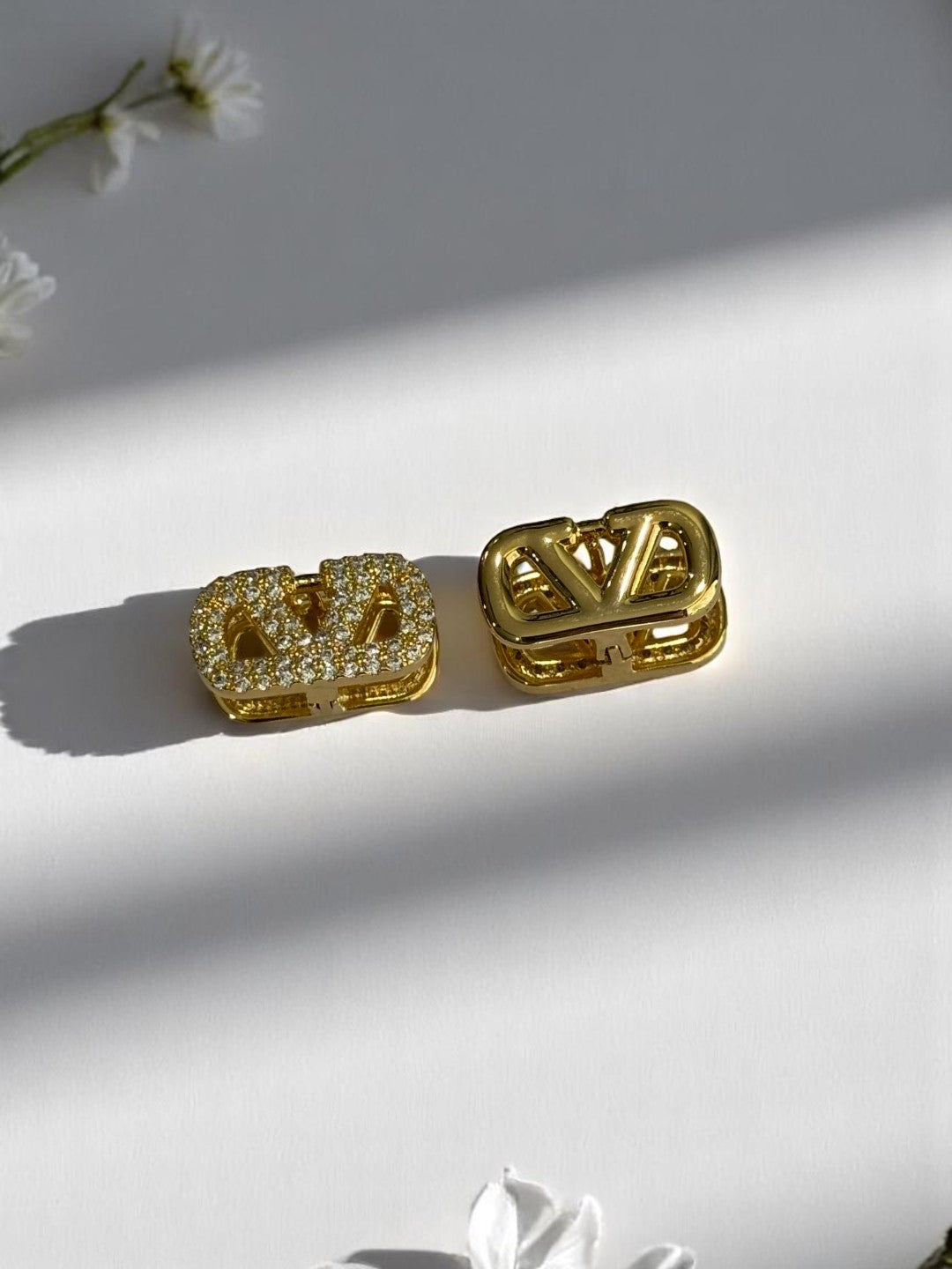 GOLDEN DIAMOND VALENTINO CAMDEN EARRINGS