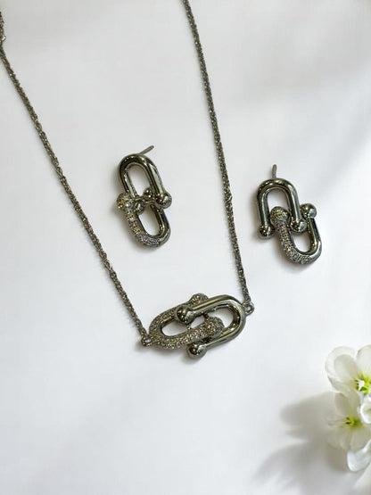 SILVER DIAMOND TIFFANY AHAM NECKLACE SET
