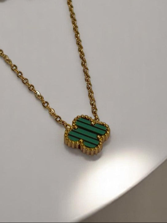 GREEN CLOVER JACK ONLY NECKLACE