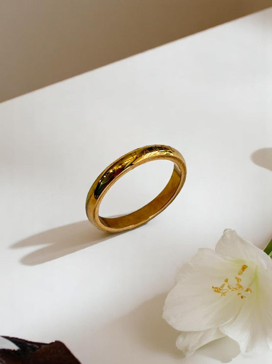 GOLDEN CHANEL AASHNA RING