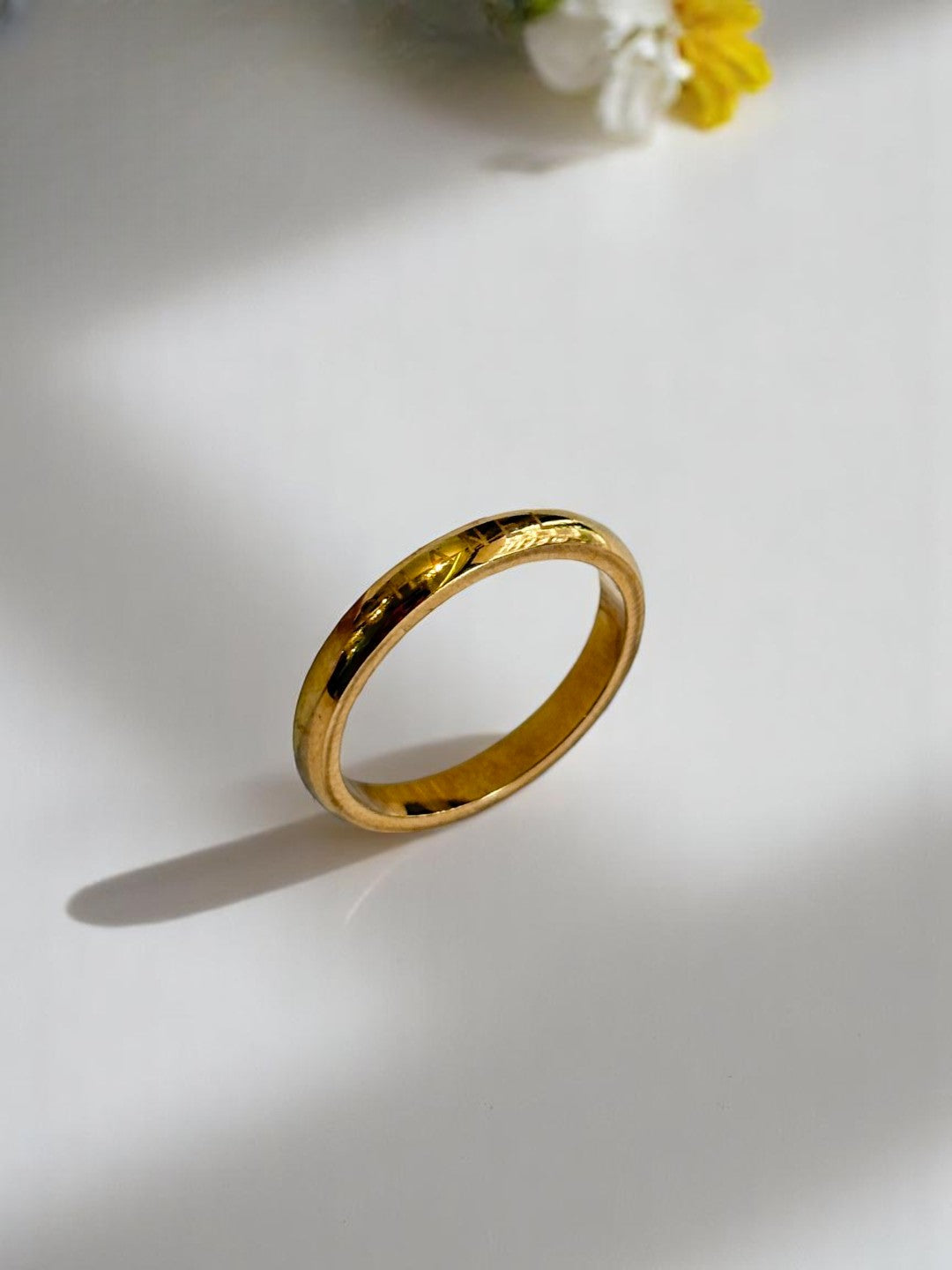 GOLDEN CHANEL AASHNA RING