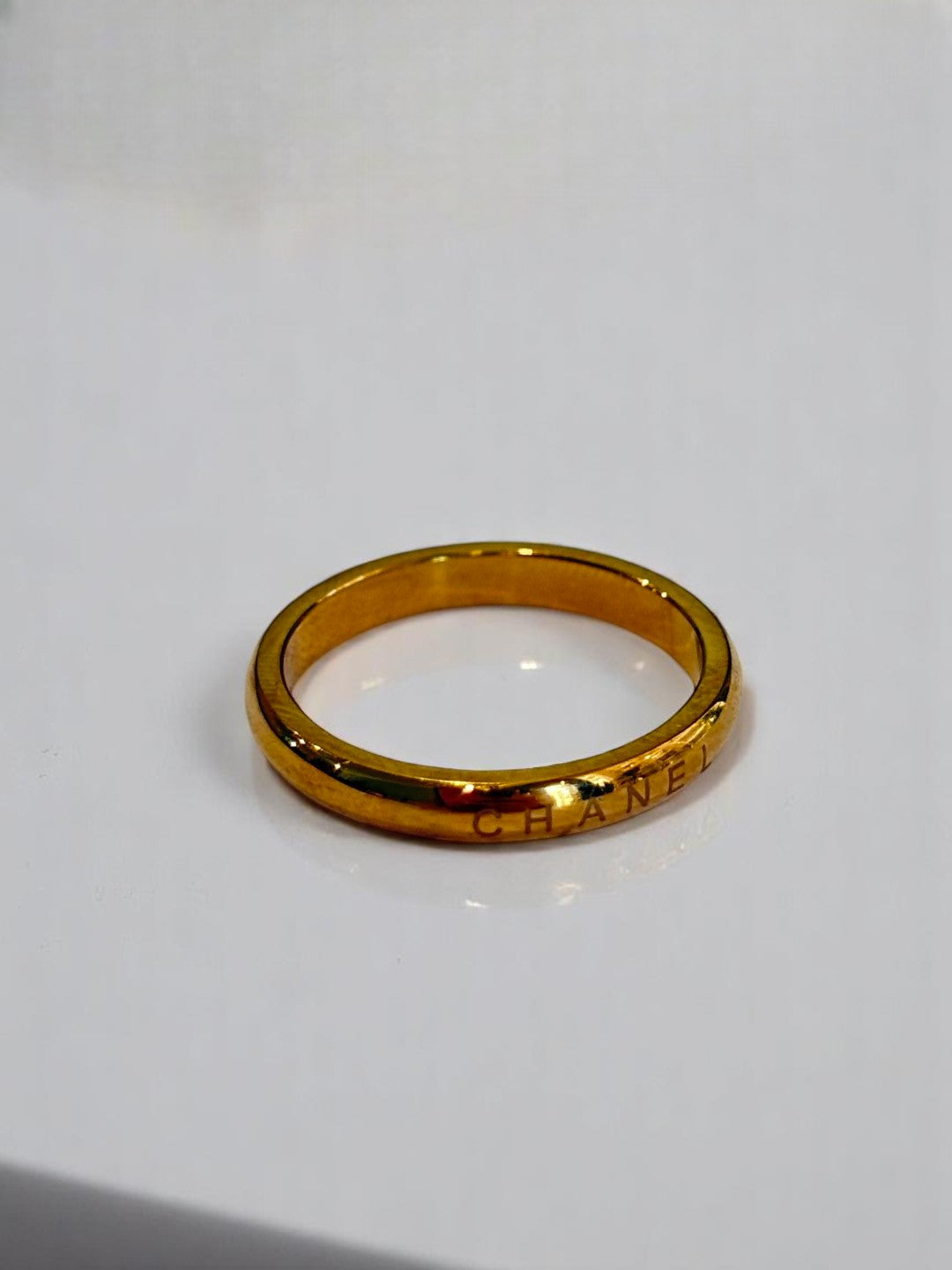 GOLDEN CHANEL AASHNA RING