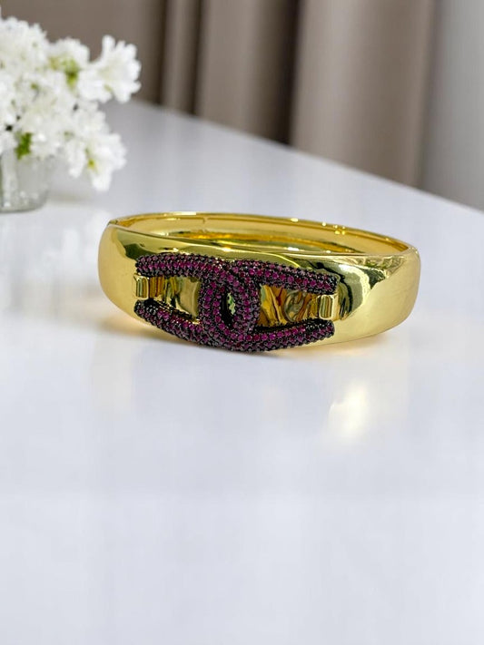 GOLDEN CHANEL AWSON BRACELET