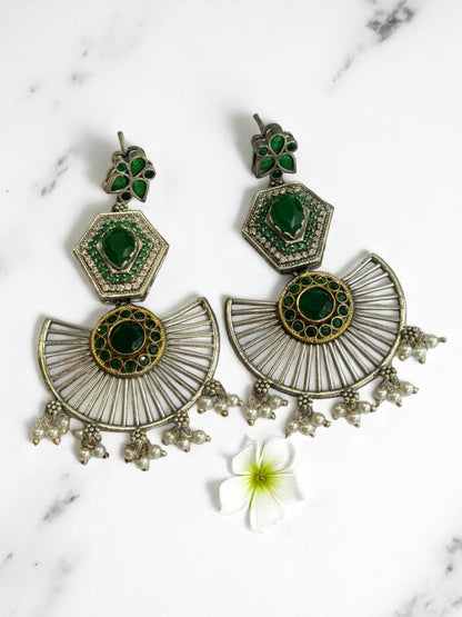 GREEN KASHISKA GERMAN SILVER EARRINGS