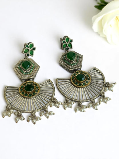 GREEN KASHISKA GERMAN SILVER EARRINGS