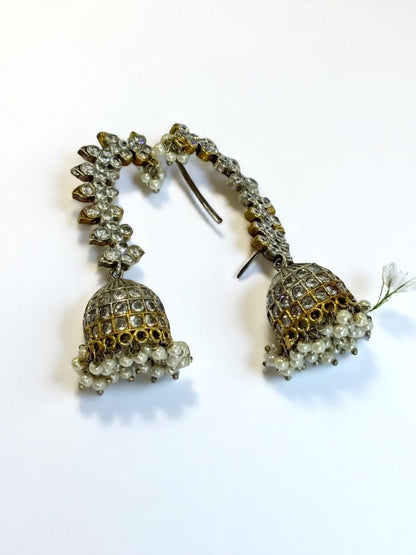 WHITE HEZHU GERMAN SILVER EAR CUFF