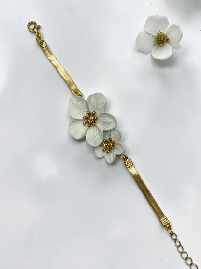 WHITE FLORAL MARCUS BRACELET