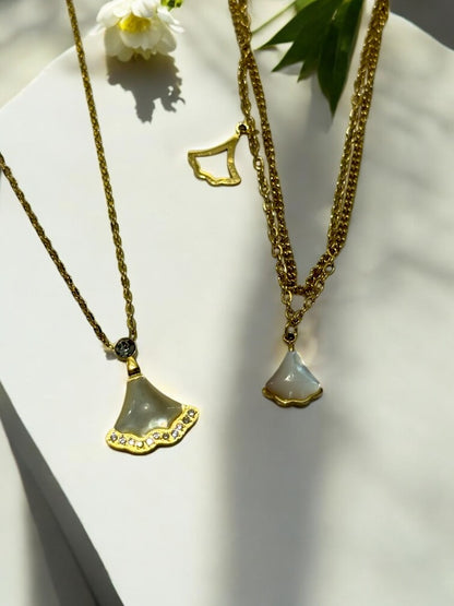 GOLDEN DIAMOND RESIN BEAU NECKLACE AND BRACELET (COMBO)