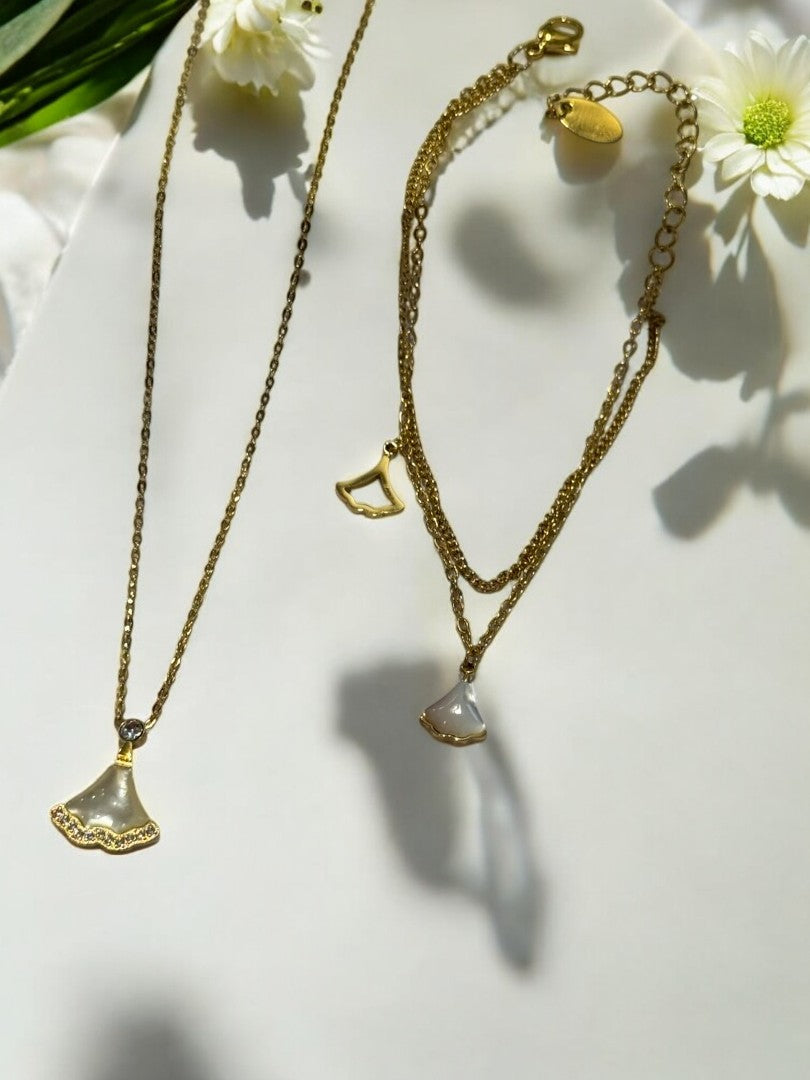 GOLDEN DIAMOND RESIN BEAU NECKLACE AND BRACELET (COMBO)