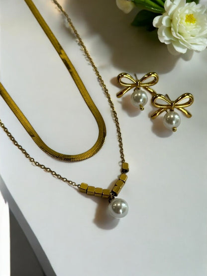 GOLDEN BOW PEARL IXIA NECKLACE AND EARRINGS (COMBO)