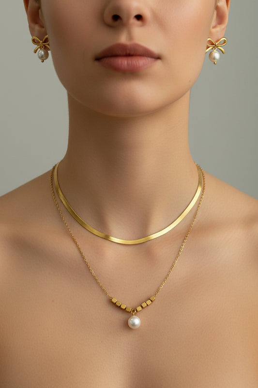 GOLDEN BOW PEARL IXIA NECKLACE AND EARRINGS (COMBO)