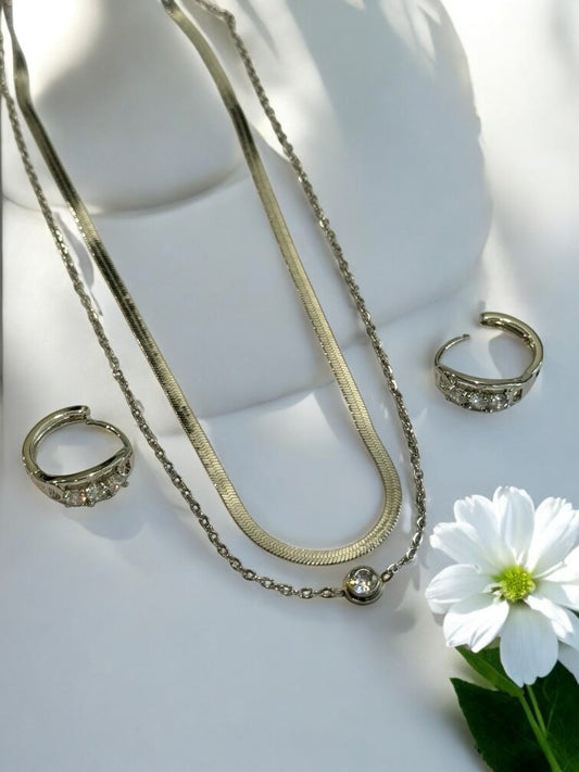 SILVER LAYER DIAMOND SHIBA NECKLACE