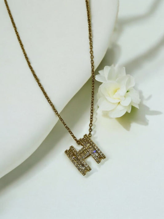 GOLDEN DIAMOND H NOELIE NECKLACE