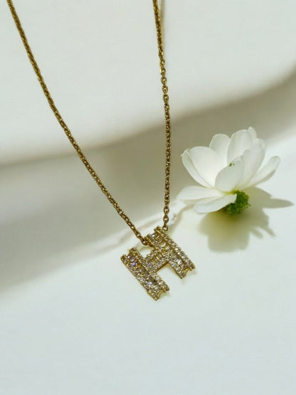 GOLDEN DIAMOND H NOELIE NECKLACE