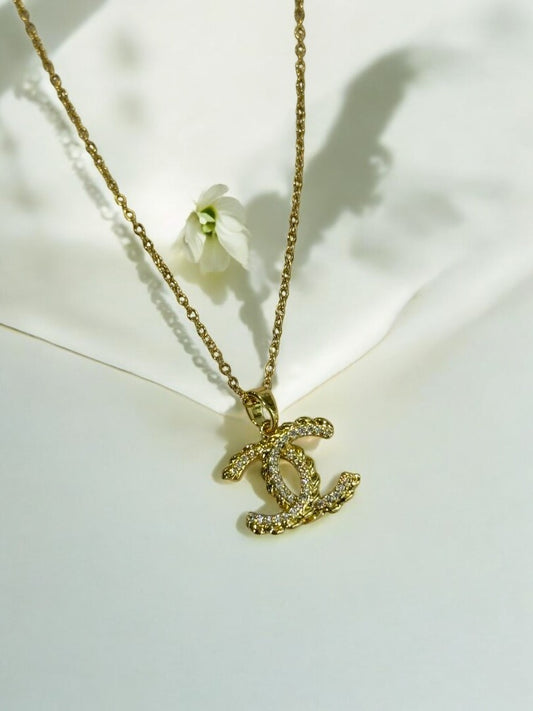 GOLDEN DIAMOND MILLER NECKLACE