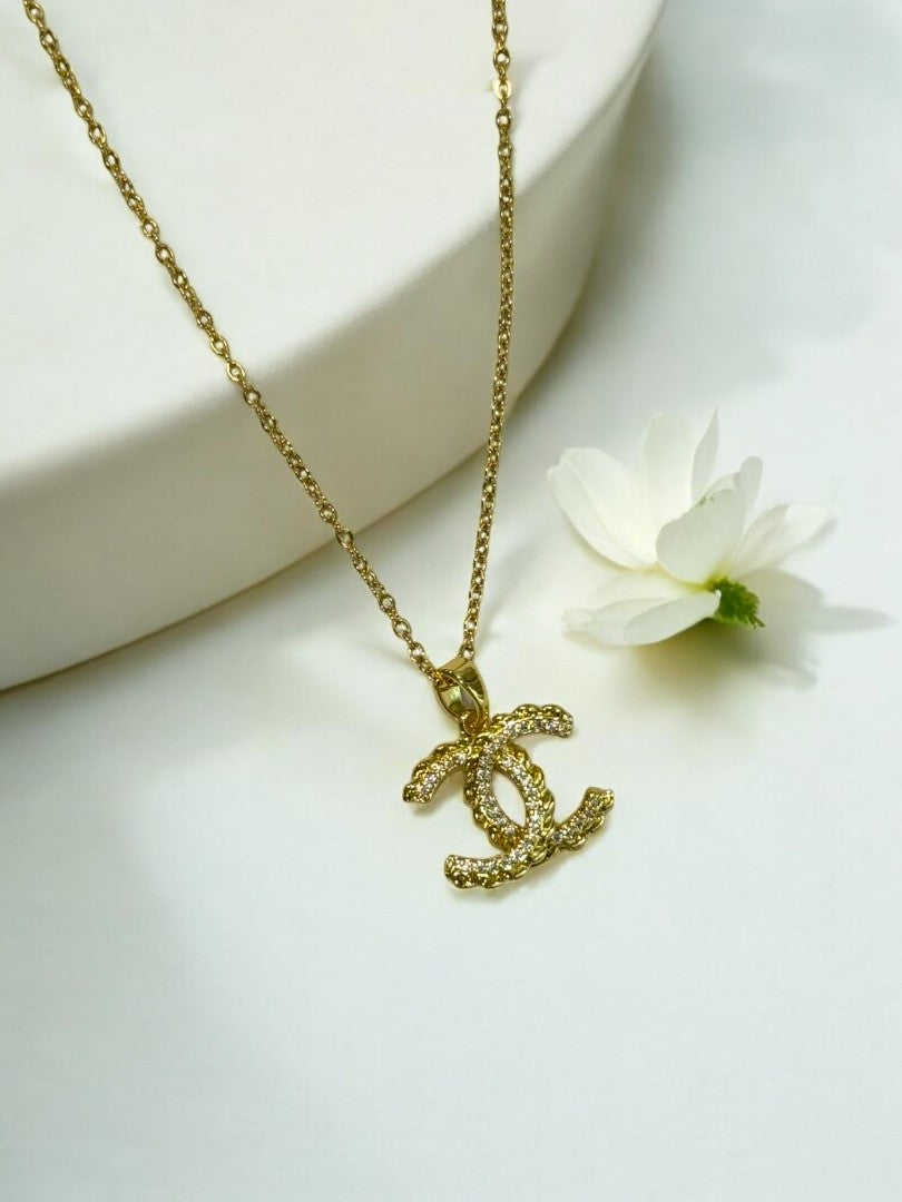 GOLDEN DIAMOND MILLER NECKLACE