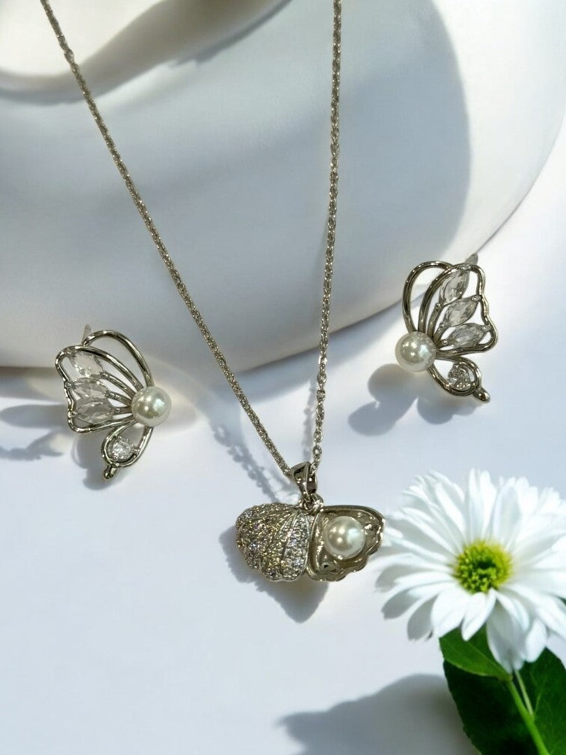 SILVER SEA SHELL PEARL  DINI NECKLACE