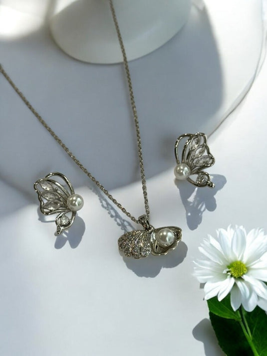 SILVER SEA SHELL PEARL  DINI NECKLACE