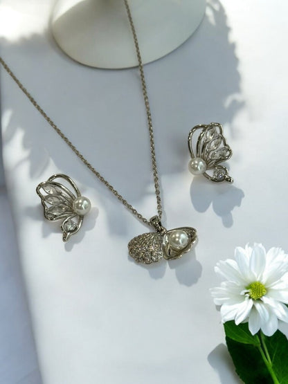 SILVER SEA SHELL PEARL  DINI NECKLACE